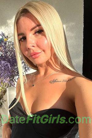 226213 - Viktoriia Age: 32 - Ukraine