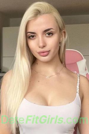 227347 - Daryna Age: 22 - Ukraine